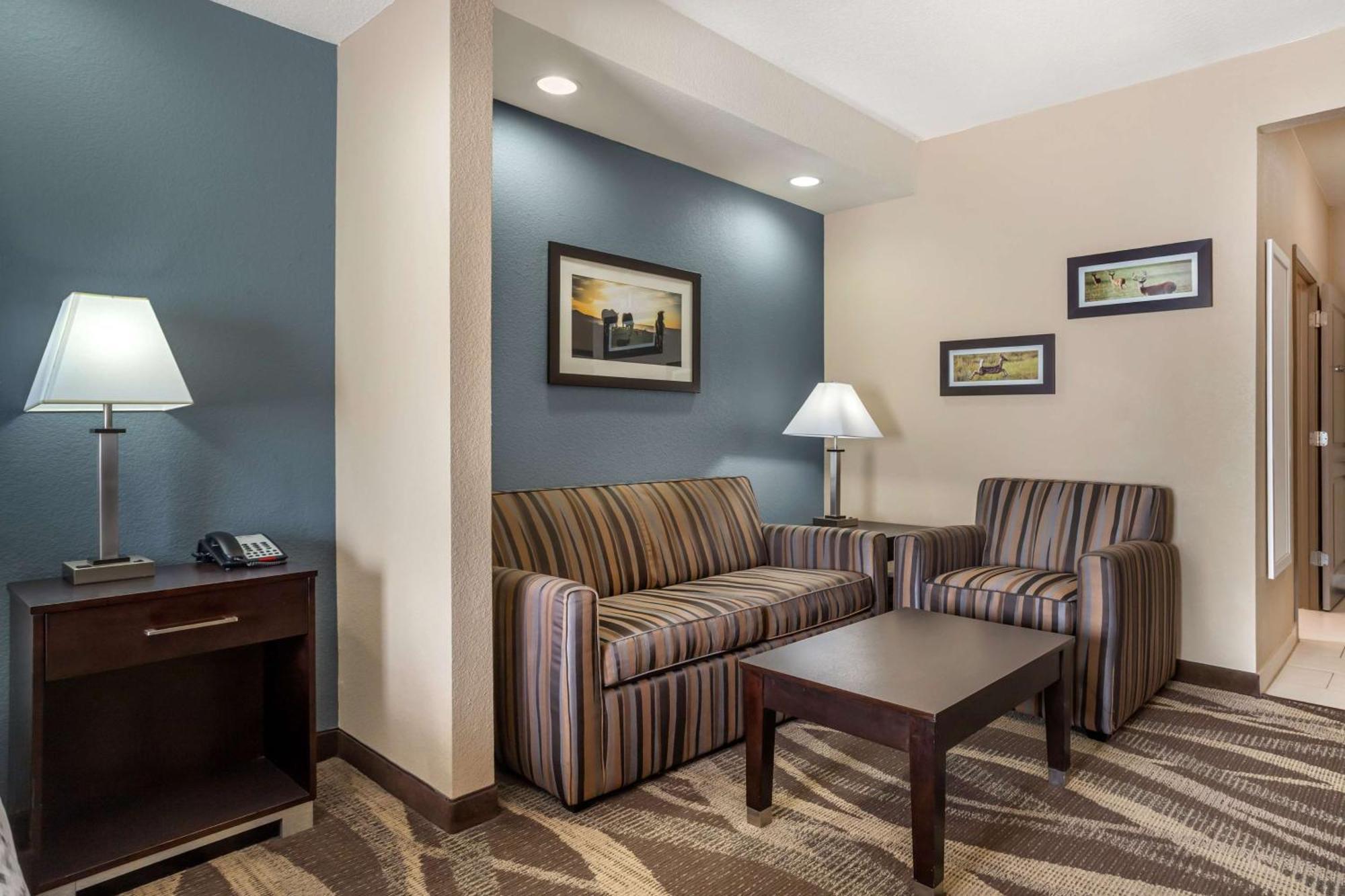 Best Western Plus Lake Jackson Inn & Suites Екстериор снимка