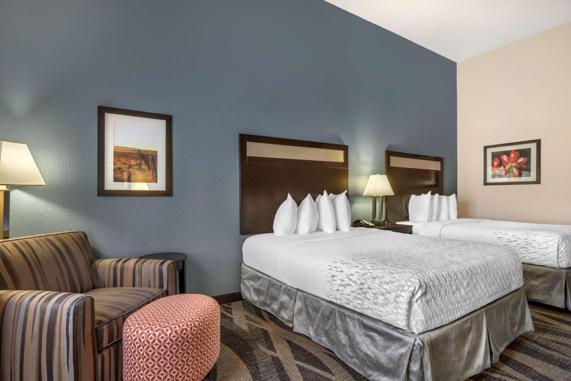 Best Western Plus Lake Jackson Inn & Suites Екстериор снимка