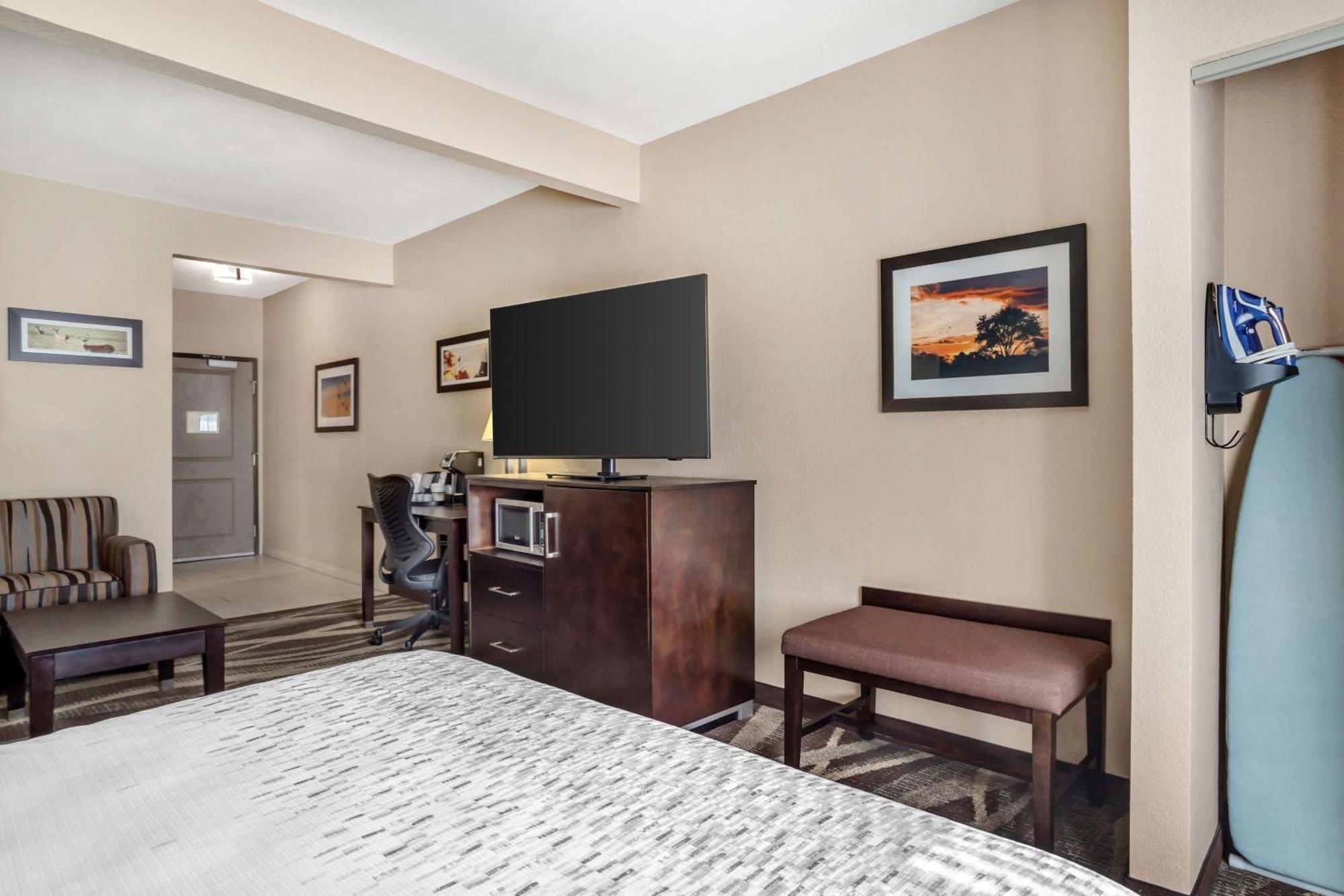 Best Western Plus Lake Jackson Inn & Suites Екстериор снимка
