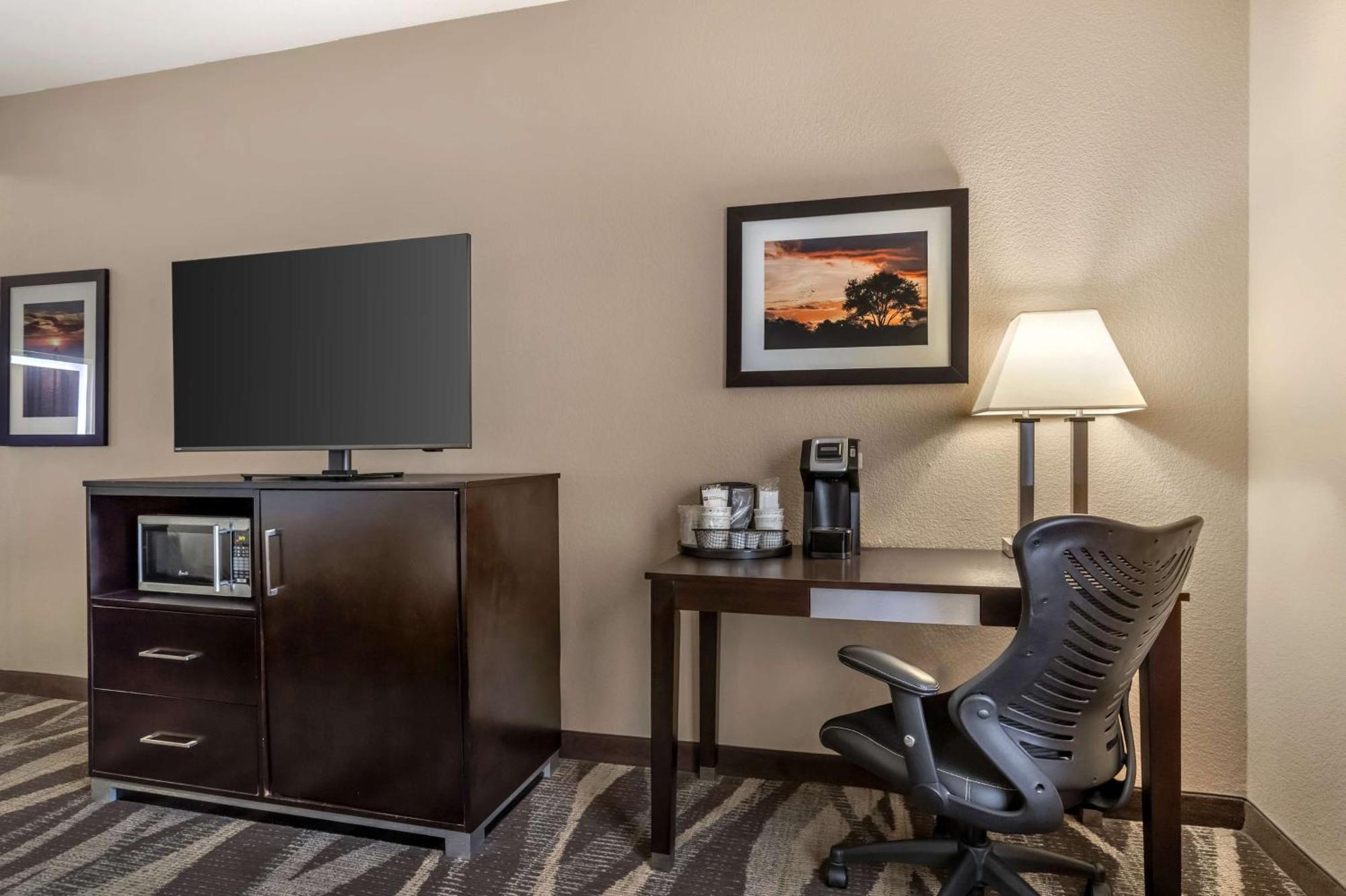 Best Western Plus Lake Jackson Inn & Suites Екстериор снимка